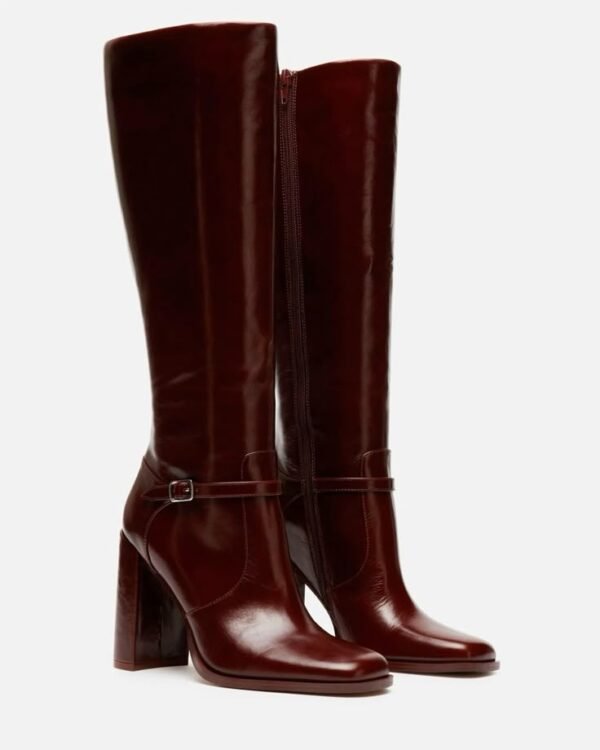 Botas marrones altas